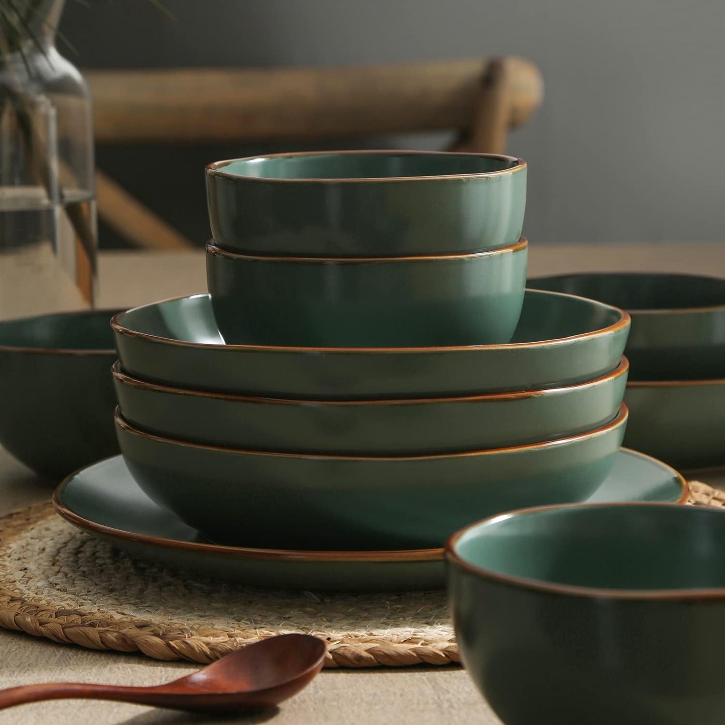 Stone Lain Brasa Modern Stoneware 16 Piece Dinnerware Sets, Plates and Bowls Sets, Dish Set for 4, Green