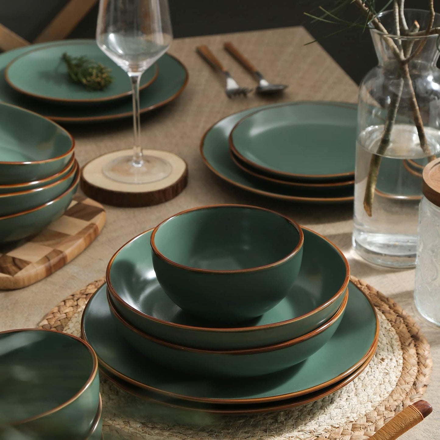 Stone Lain Brasa Modern Stoneware 16 Piece Dinnerware Sets, Plates and Bowls Sets, Dish Set for 4, Green